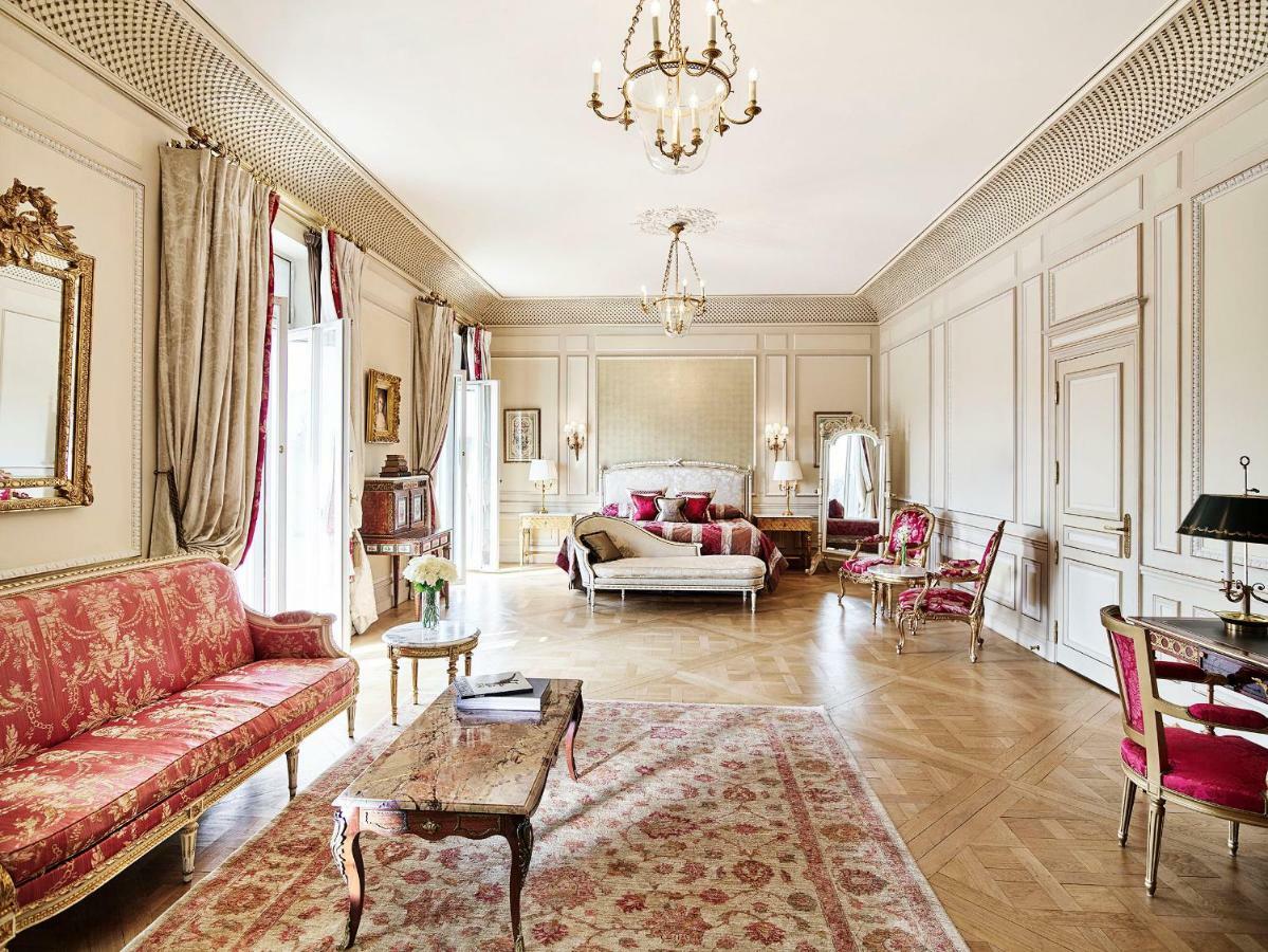 Versailles Suite park view,845957594:JPEG